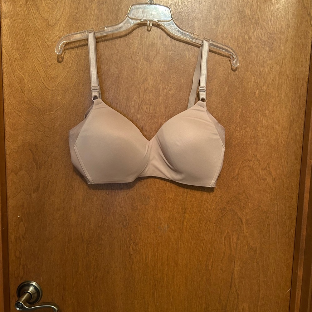Set of 2 padded Warners bras size 40C - Picture 2 of 7